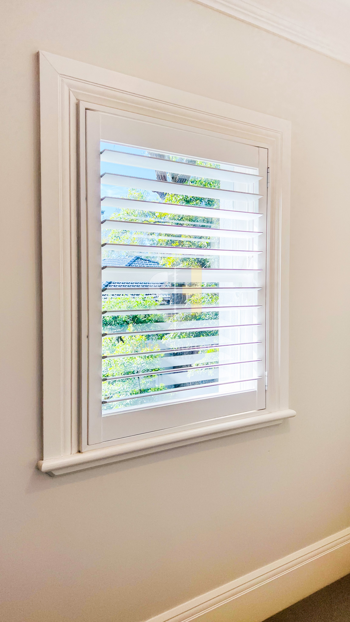 Plantation shutters bedroom